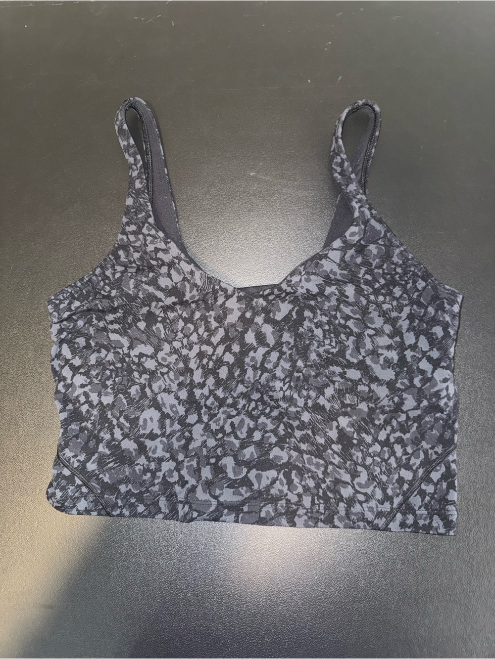 Lululemon Women’s Black and Gray Printed Crop Tank Top
